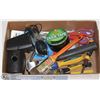 Image 1 : FLAT OF MISC TOOLS AND HARDWARE