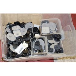 TOTE W/ SECURITY CLOTHING TAGS