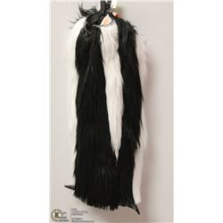 SKUNK FUZZY LEG WARMERS