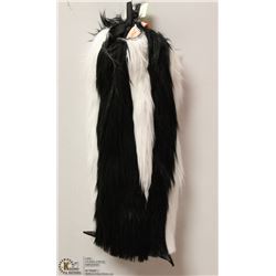 SKUNK FUZZY LEG WARMERS