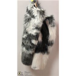 BLUE/GREY COYOTE FUZZY LEG WARMERS