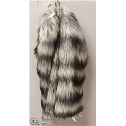 WILD ANIMAL PRINT FUZZY LEG WARMERS