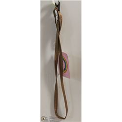 GOLD FRISKY LEASH & COLLAR