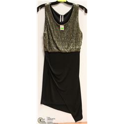 LADIES BLK/GOLD SHIMMER SLEEVELESS DRESS - SZ LRG