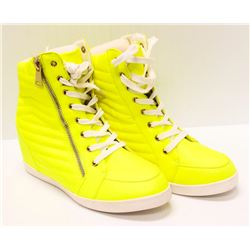 NEON YELLOW ZIPPERED HIGHTOP SNEAKERS SIZE 7