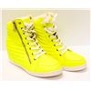 Image 1 : NEON YELLOW ZIPPERED HIGHTOP SNEAKERS SIZE 7