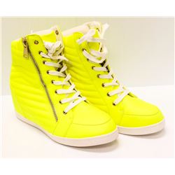 NEON YELLOW ZIPPERED HIGHTOP SNEAKERS SIZE 9