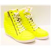 Image 1 : NEON YELLOW ZIPPERED HIGHTOP SNEAKERS SIZE 8