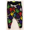 Image 1 : MENS 420 CAPRI PANTS - SIZE LARGE