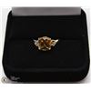 Image 1 : 196) 10K YELLOW GOLD SQUARE CITRINE & DIAMOND