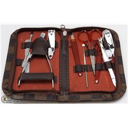 10 PC MANICURE SET IN CASE NEW