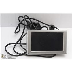 GARMIN NUVI GPS WITH CHARGER