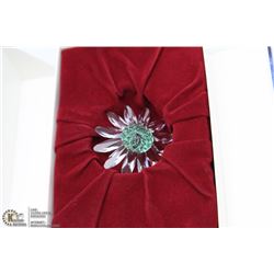 178) AUTHENTIC SWAROVSKI GREEN FLOWER IN GIFT-