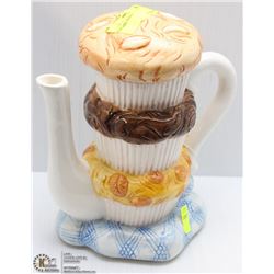 CUPCAKE TEAPOT