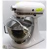 Image 1 : KITCHENAID MIXER VINTAGE WITH MIXING ATTACHMENTS