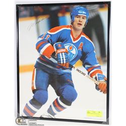 AUTOGRAPHED MARK MESSIER PICTURE