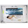 Image 1 : ISOTONIC INDULGENCE STANDARD SIDE SLEEPER PILLOW