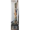 Image 1 : BUNDLE OF ASSORTED YARD TOOLS & SHOVELS