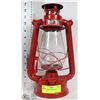Image 1 : WORLD FAMOUS KEROSENE LANTERN