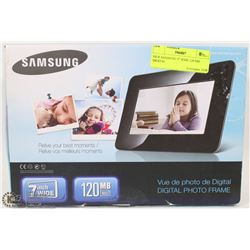 NEW SAMSUNG 7" WIDE 120 MB DIGITAL