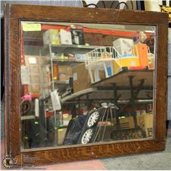 VINTAGE WALL MIRROR 27 3/4 X 23 1/2