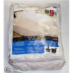 MAINSTAYS DOUBLE SIZE QUILTED MATTRESS PAD