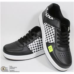 PAIR OF NEW MENS BLACK AND WHITE SKATEBOARD SHOES