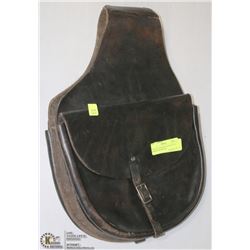 VINTAGE  MOTORCYCLE LEATHER SADDLE BAG,BLACK