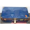 Image 1 : BLUE UNION METAL TRUNK