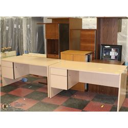 STACK WITH 6 ASSORTED DESKS AND 2 CABINETS