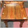 Image 1 : PINE WOOD END TABLE