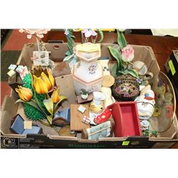 LARGE FLAT WITH ASSORTED ESTATE ORNAMENTS ON