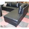 Image 1 : NEW THORNHILL BLACK LEATHERETTE SECTIONAL