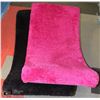 Image 1 : 2 ROCKER LOUNGERS INCLUDING PINK AND BLACK