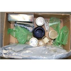MIXED BOX WITH 3 CANNING JARS, PLACEMAT &