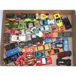 A BOX 40 HOTWHEELS, AND SIMILAR CARS