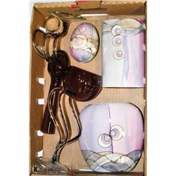FLAT OF ASSORTED PURPLE GLASS ORNAMENTS