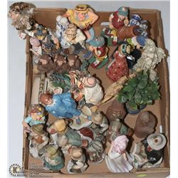 FLAT OF ASSORTED FIGURINES ON CHOICE