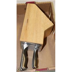 LOT OF 5 WILTSHIRE KNIVES IN WOODEN BLOCK