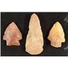 Image 2 : 1 3/4"-3" STONE ARROWHEADS 3 PIECES TOTAL