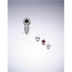 A FINE SINGLE STONE DIAMOND RING THE CUSHION SHAPED DIAMOND WEIGHING 2.41 CARATS CLAW SET TO A