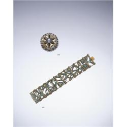 LALIQUE A RARE GOLD ENAMEL AND NATURAL PEARL BROOCH, CA. 1900 DESIGNED AS AN OPENWORK CIRCU