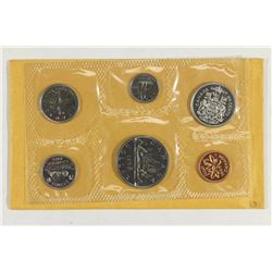 1969 CANADA (PF LIKE) SET WITH ENVELOPE