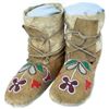 Image 1 : Plateau Beaded Moccasins