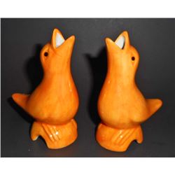 PAIR OF ORANGE PIE VENT BIRDS