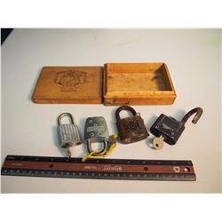 Wooden Admiration Cigar Box With Key Locks and Keys