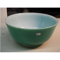 Pyrex Mixing Bowl, Green
