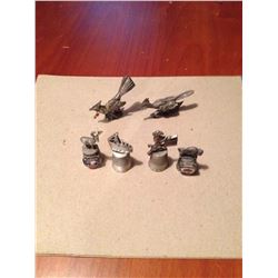 Thimble Figurines (deer, ship, buffalo, man) (4), Lead RoadRunners (2)