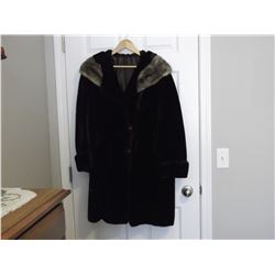 Mouton Lamb ¾ Coat With Mink Trim (Size Medium)