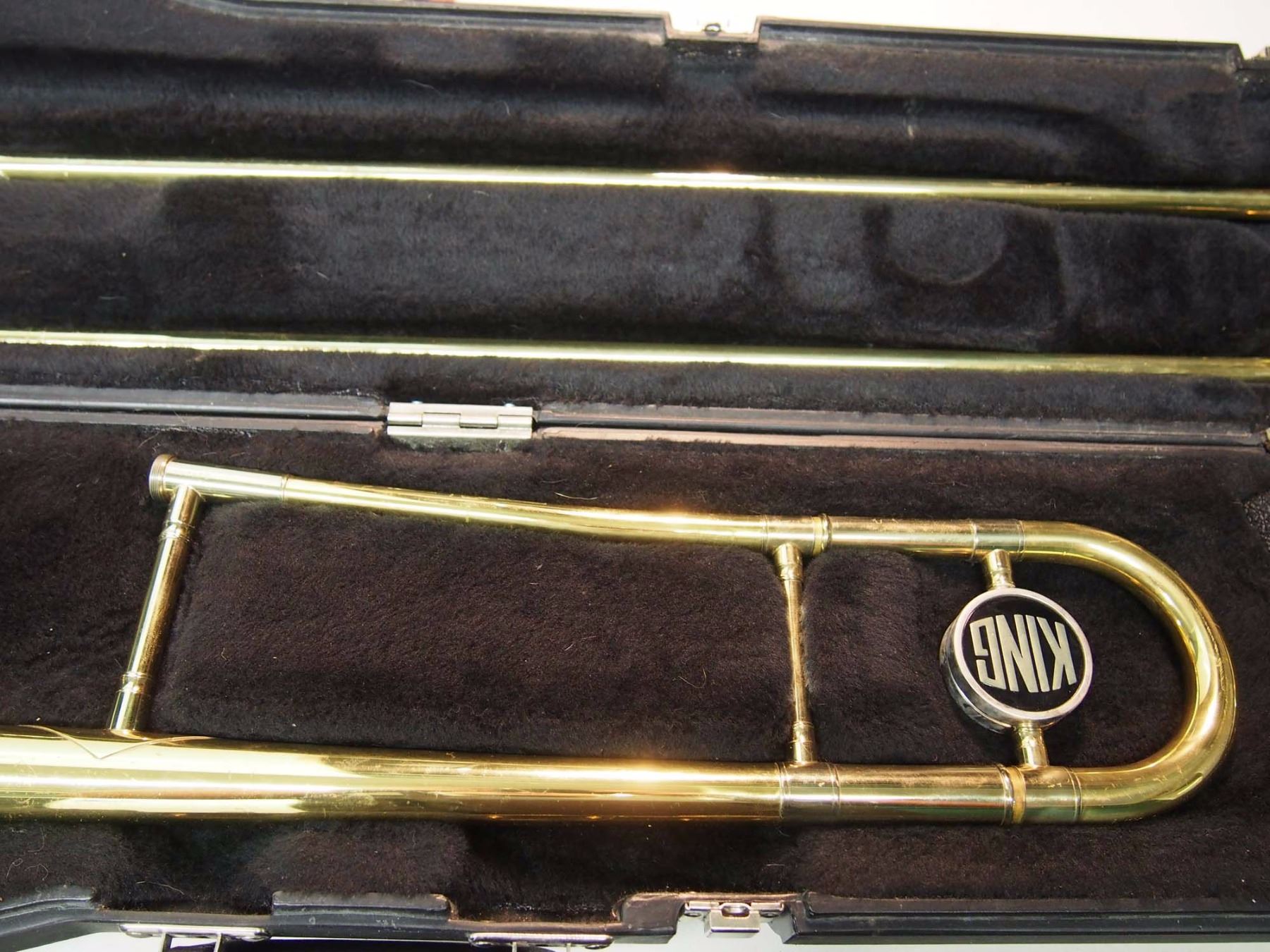 King Trombone With Case & Mouthpiece Bodnarus Auctioneering